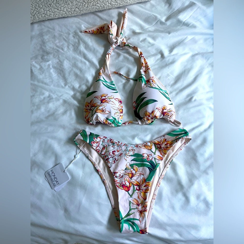 Monday swimwear set - peach floral